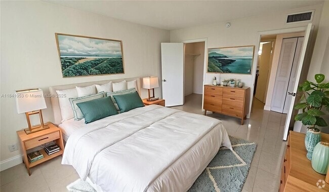Building Photo - 9143 SW 77th Ave Unit B804 Rental