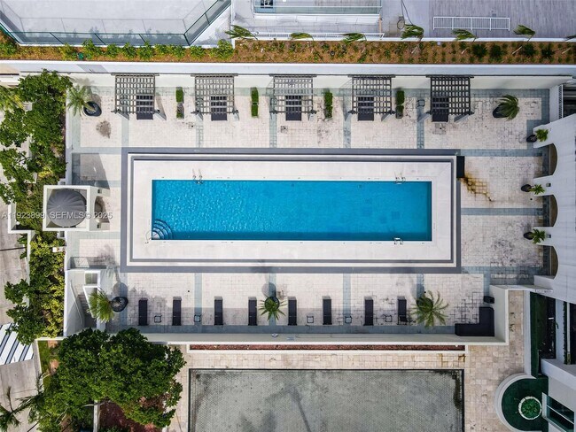 Photo - 800 Claughton Island Dr Unidad 1202