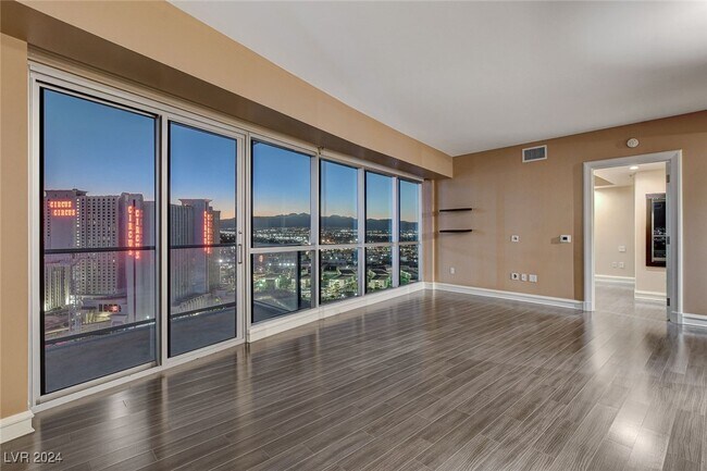 Photo - 2700 S Las Vegas Blvd Unidad 2009