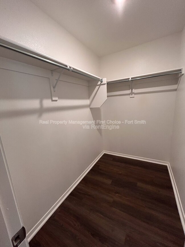 Photo - 10640 Cedar Wy