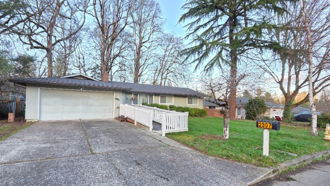 Photo - 2307 Tulane St