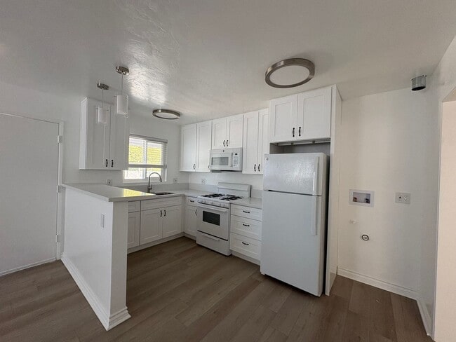 4217-4221 3rd Ave