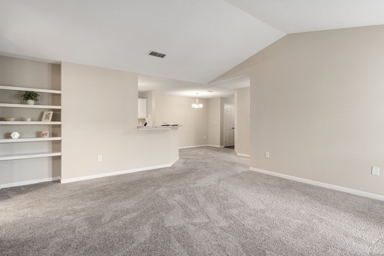 Photo - The Avenues of Lakeshore Apartments