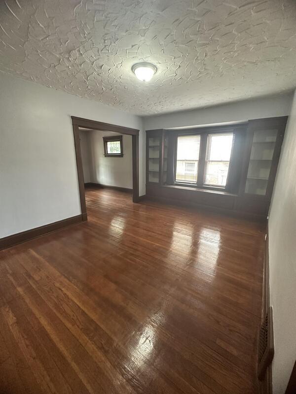 Photo - 1557 Cohassett Ave