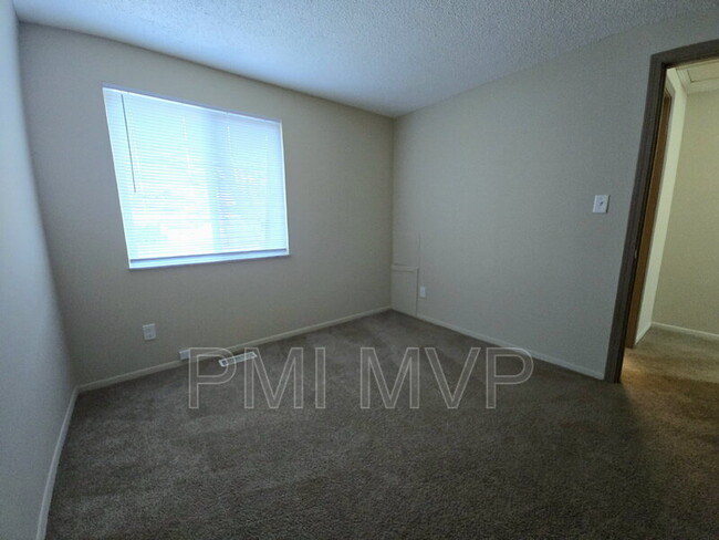 Photo - 7280 Broadwyn Dr Rental
