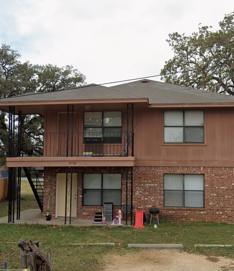 Photo - 3718 Torrence St Unidad B