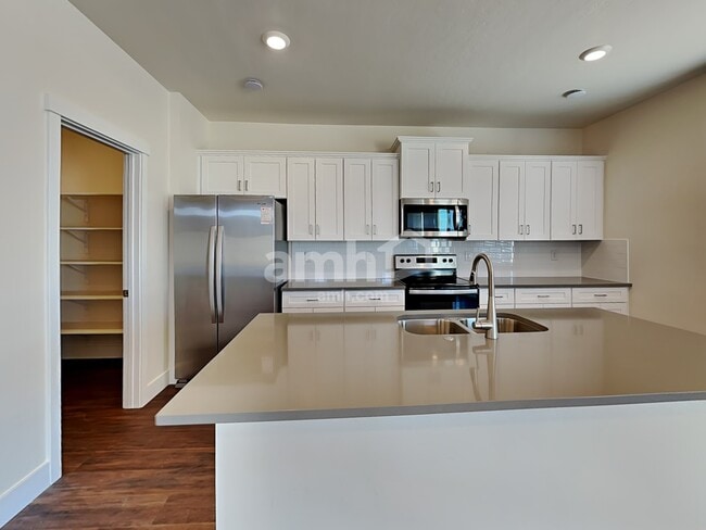 Photo - 1476 E Old Mesquite St