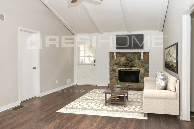 Photo - 1671 Almand Creek Dr SW