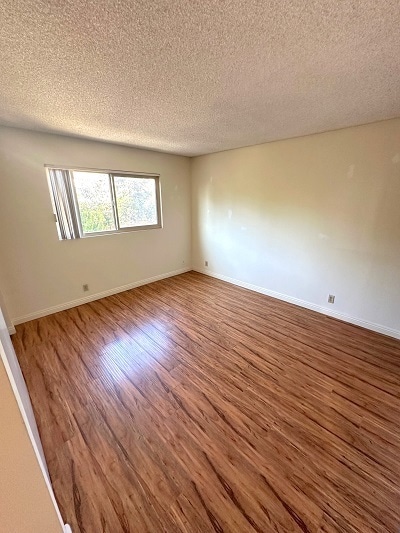 369 Orizaba Ave Unit #4
