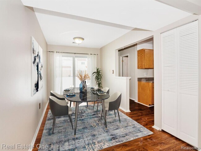 Photo - 1323 Laurel Valley Dr