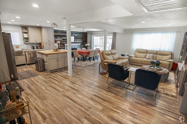 Building Photo - 6946 Pampas Way Rental