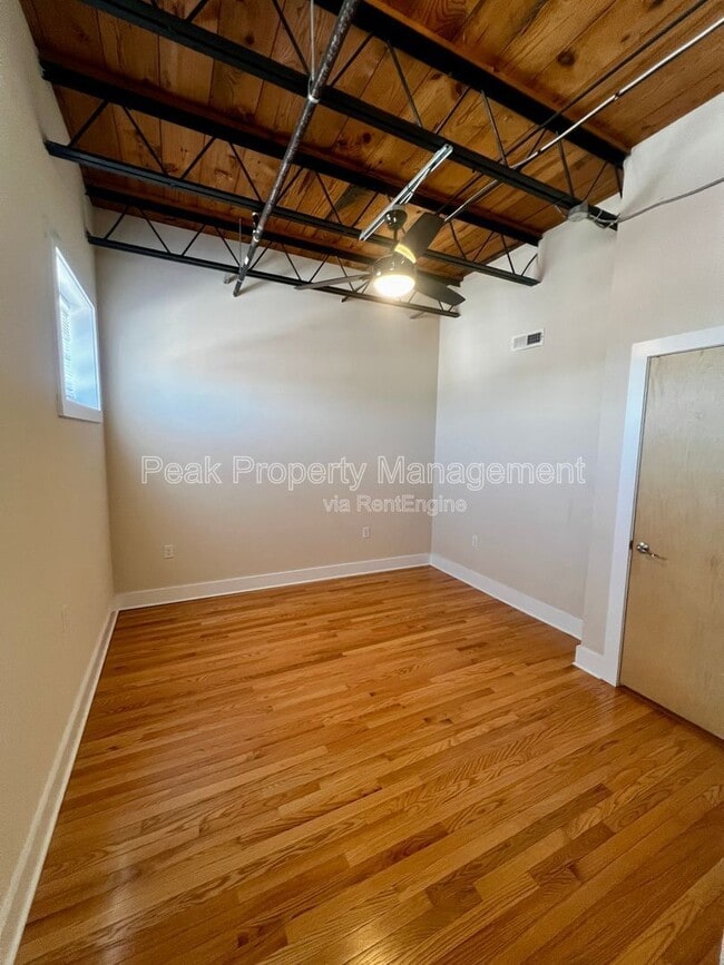 Photo - 2709 W Broad St Unit 1