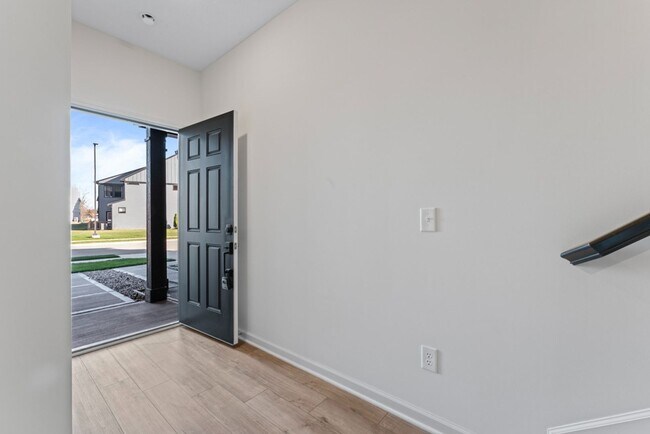 Photo - Luxury Townhome, Fishers Schools, Minutes ...