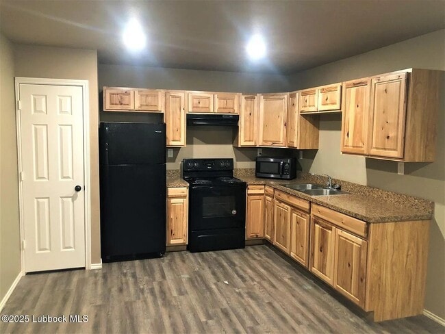 Photo - 521 45th St Townhome