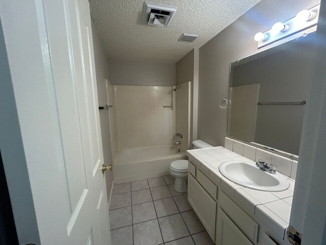 Photo - 4185 Bristol Ct