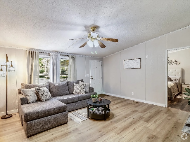 Building Photo - 405 Milam Ave Rental