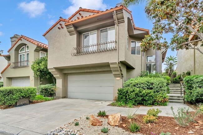 Building Photo - Beautiful 3 Bedroom/2.5 bath detached hom... Rental