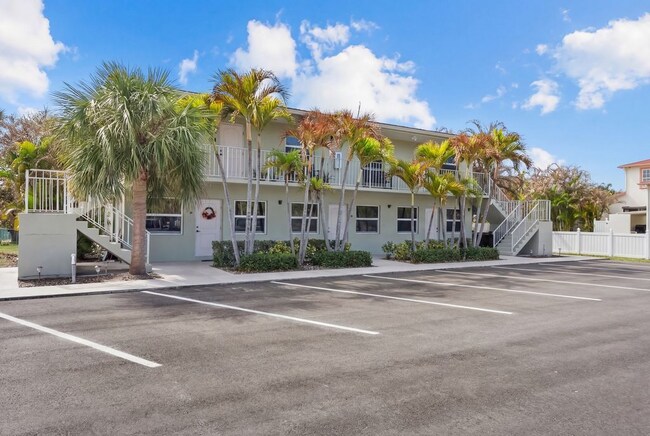 Photo - 2319 Tamarind Dr Unit 102