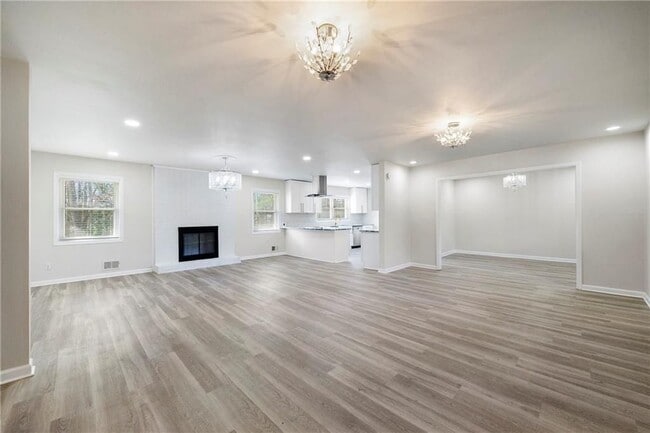 Photo - 3400 Lower Roswell Rd