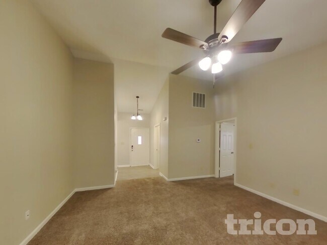 Photo - 5839 Emmert Way