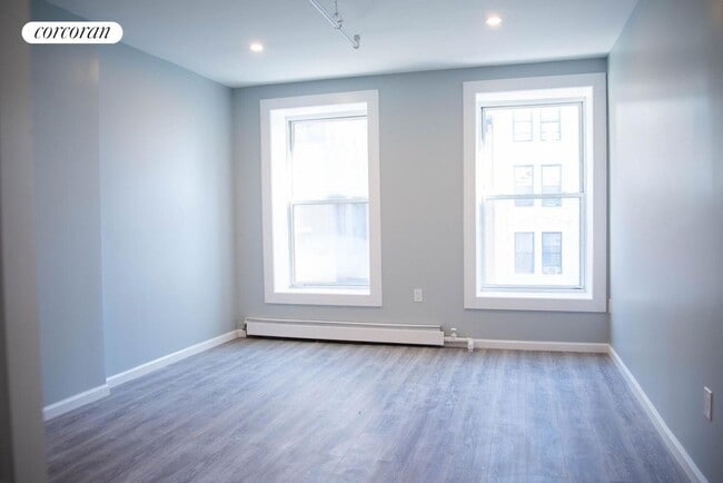 Building Photo - 162 W 123rd St