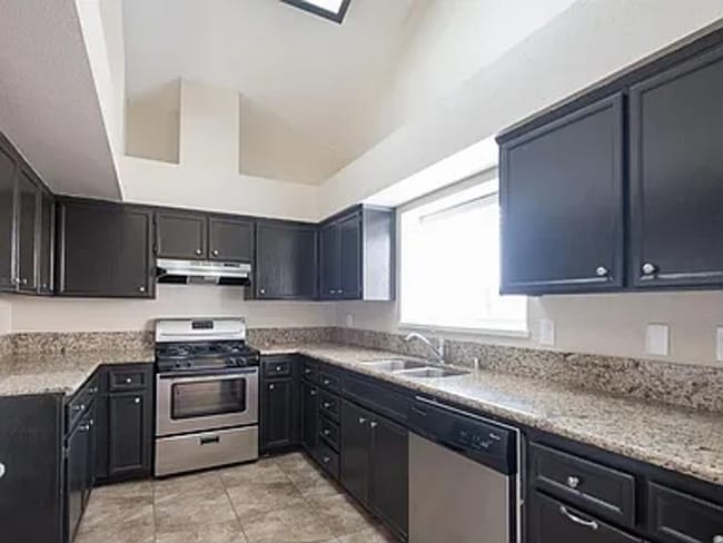 Photo - Gorgeous 2 Story Home Fully Upgraded – Move-In Ready!- 4 bedroom 3 bath