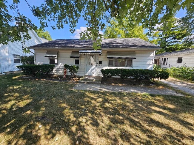 Building Photo - 120 S Wentz St Rental