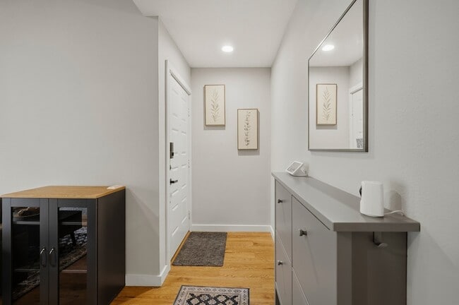 Photo - 1860 White Oak Dr Unit 242