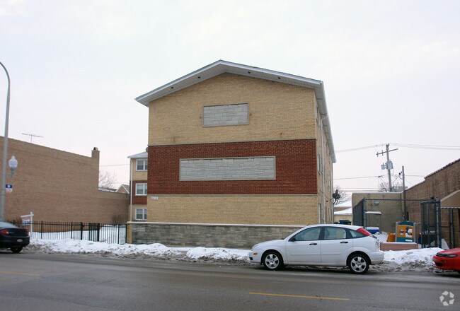 5919 W 63rd St
