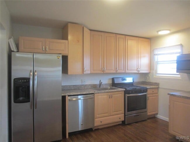 Photo - 3909 Southern Aire Dr