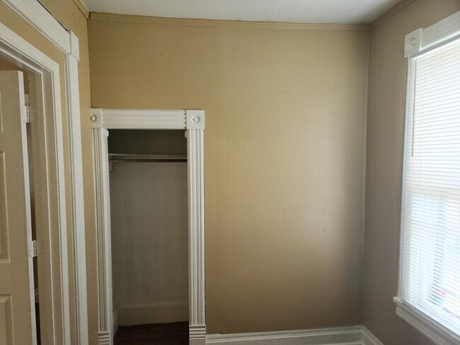 2022 Castelar St