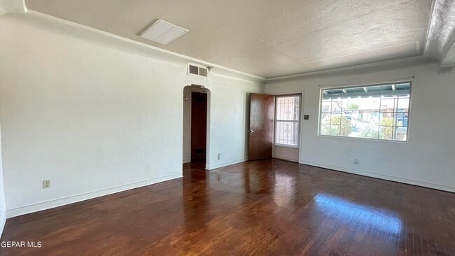 Photo - 3116 Idalia Ave