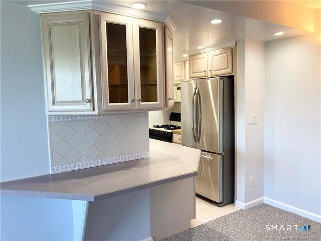 Photo - 27 Northill St Unit 5W