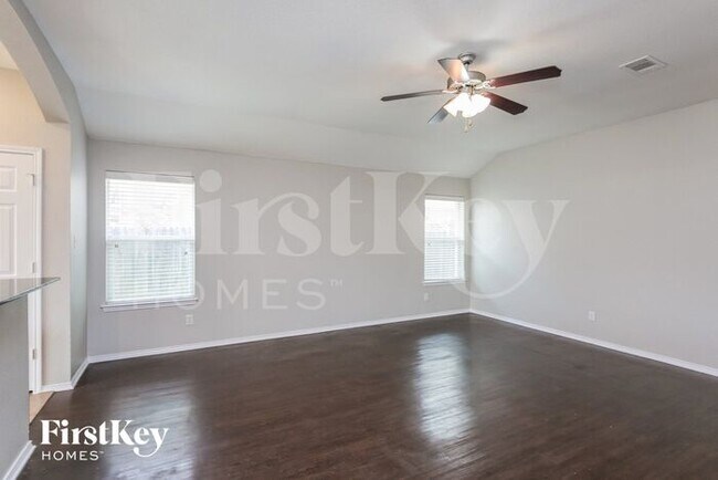 Photo - 2037 Cattle Creek Rd