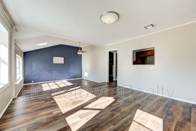 Photo - 7105 NW 43rd St