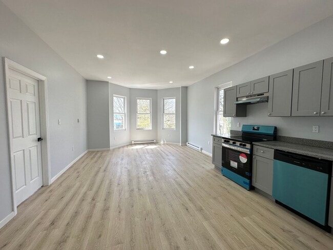 1109 W State St Unit 3
