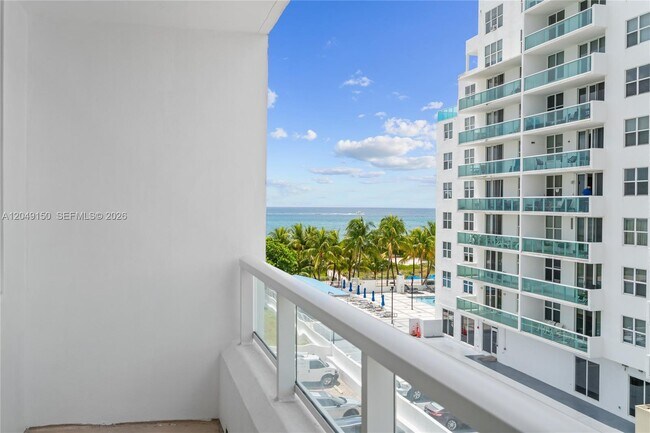 Photo - 5005 Collins Ave Unit 509