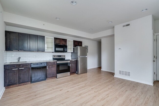 Photo - Newly Renovated Temple Apartments Unit 3