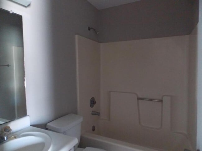 Photo - 140 Lanier Dr