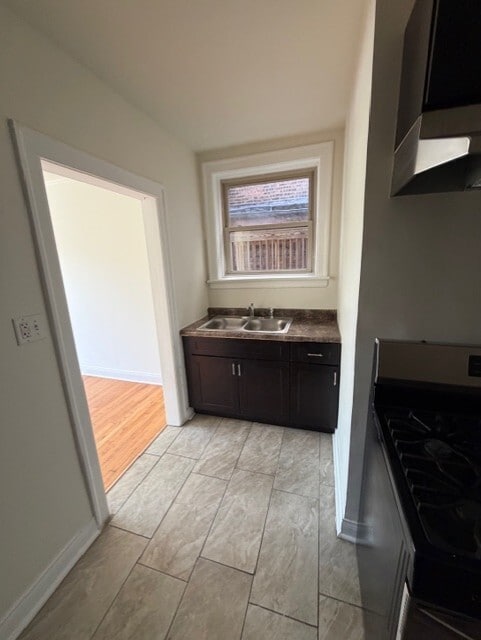 Photo - 1729 W 91st St Unidad 1
