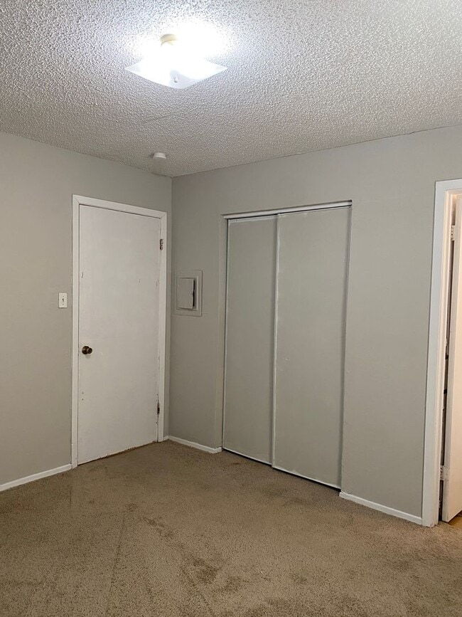 Photo - SOUTH PARK APARTMENTS Unit 101