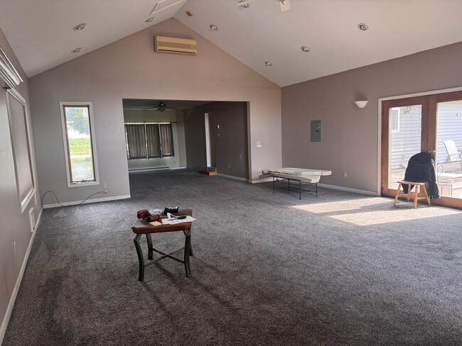 Photo - 10486 Melms Rd