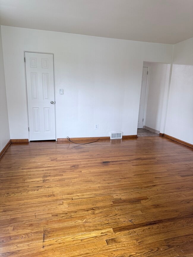 Photo - 1401 Elm St