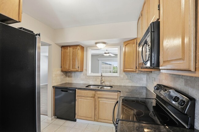 Photo - 106 Spring Ridge Ct