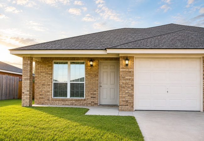 Building Photo - 2704 Vernice Loop Unit A