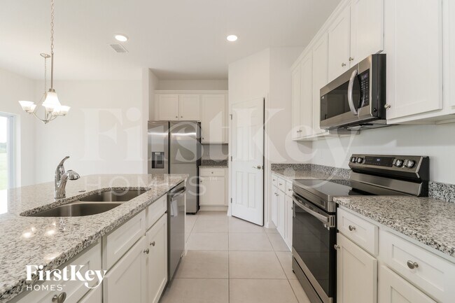 Photo - 584 Crown Rose Dr