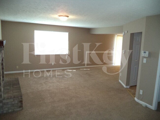 Photo - 10022 Arapahoe Dr