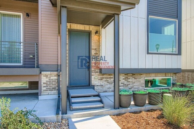 Photo - 5160 Ward Rd