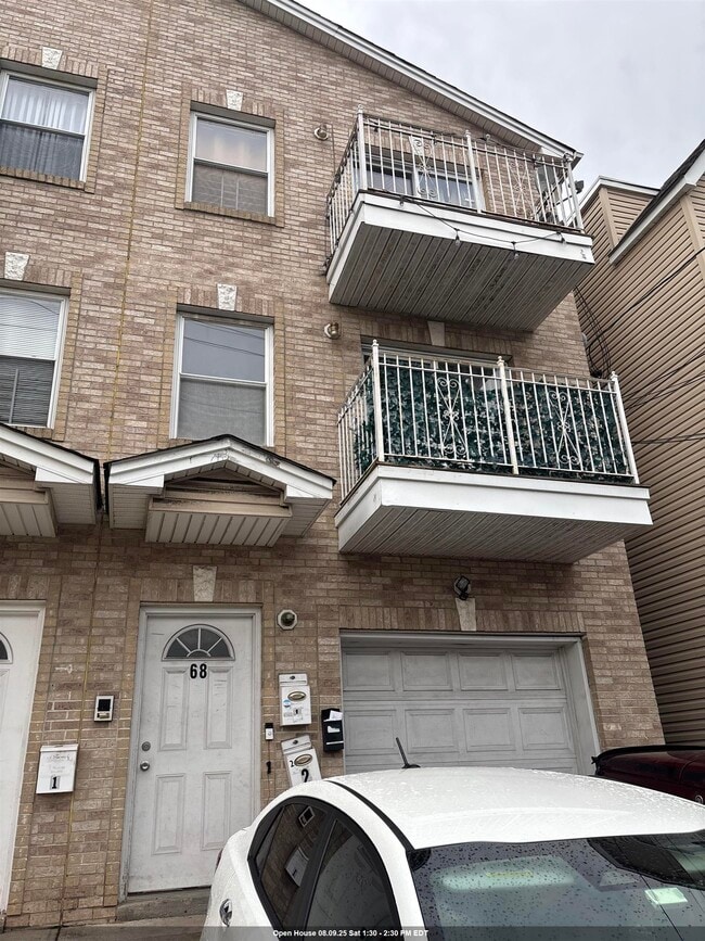 Building Photo - 68 Pamrapo Ave Unit 2 Rental