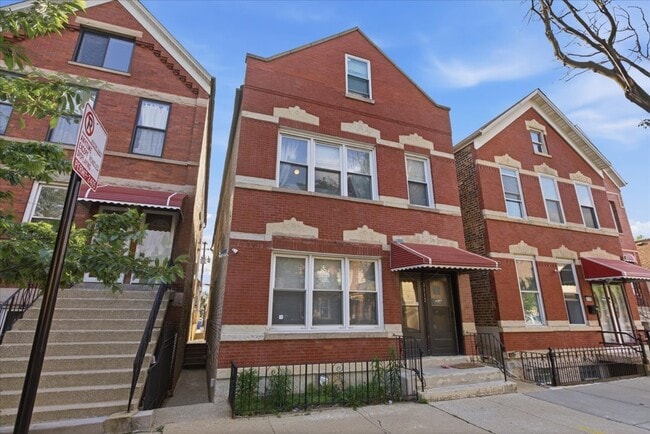 Building Photo - 3112 S May St Unit 2R